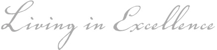 slogan_white Living in Excellence